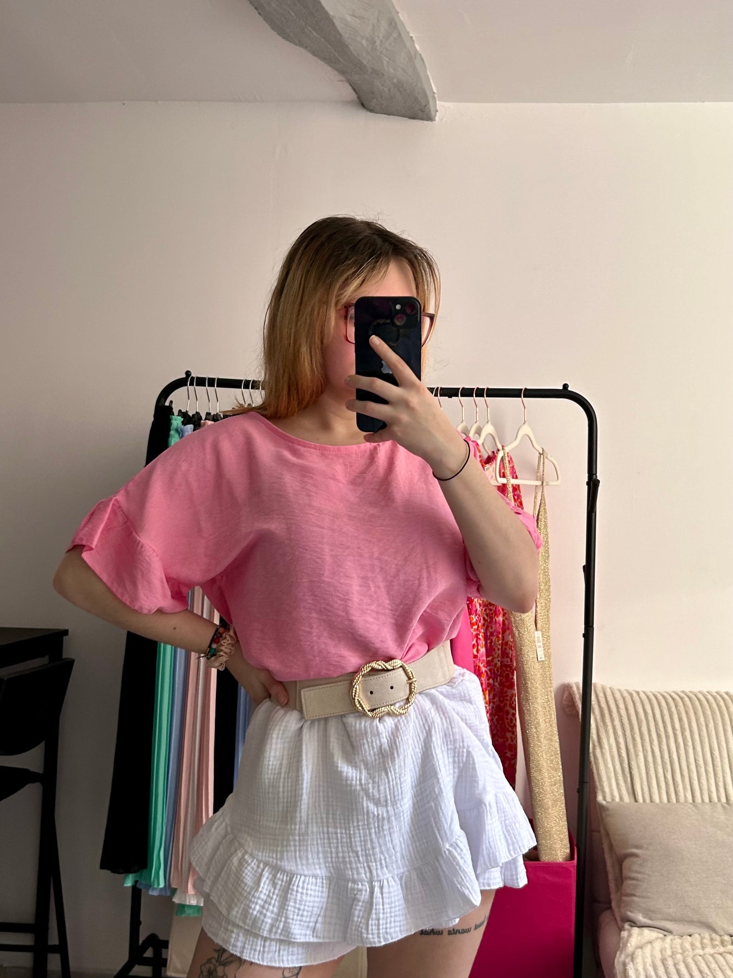 Top rose manches volantes